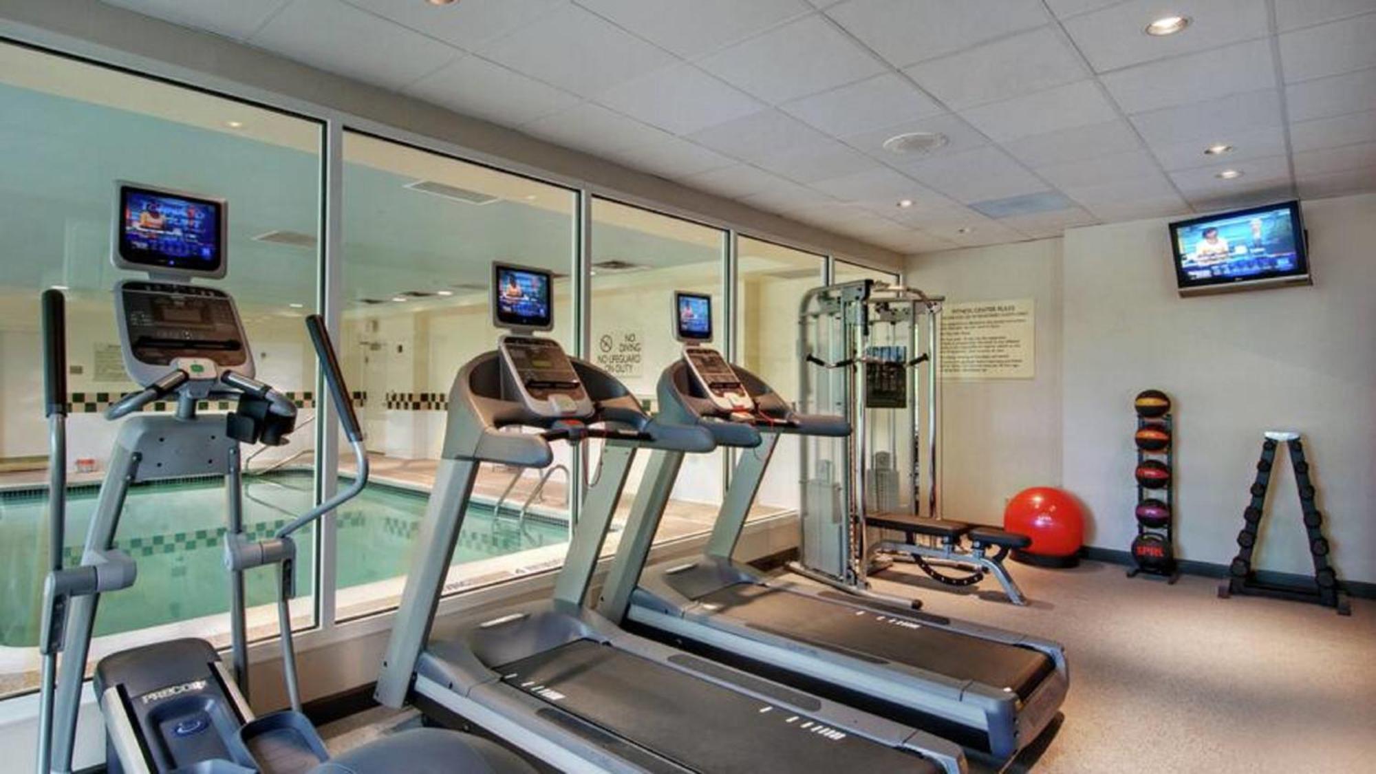 Hilton Garden Inn Raleigh Durham Airport Морисвил Екстериор снимка