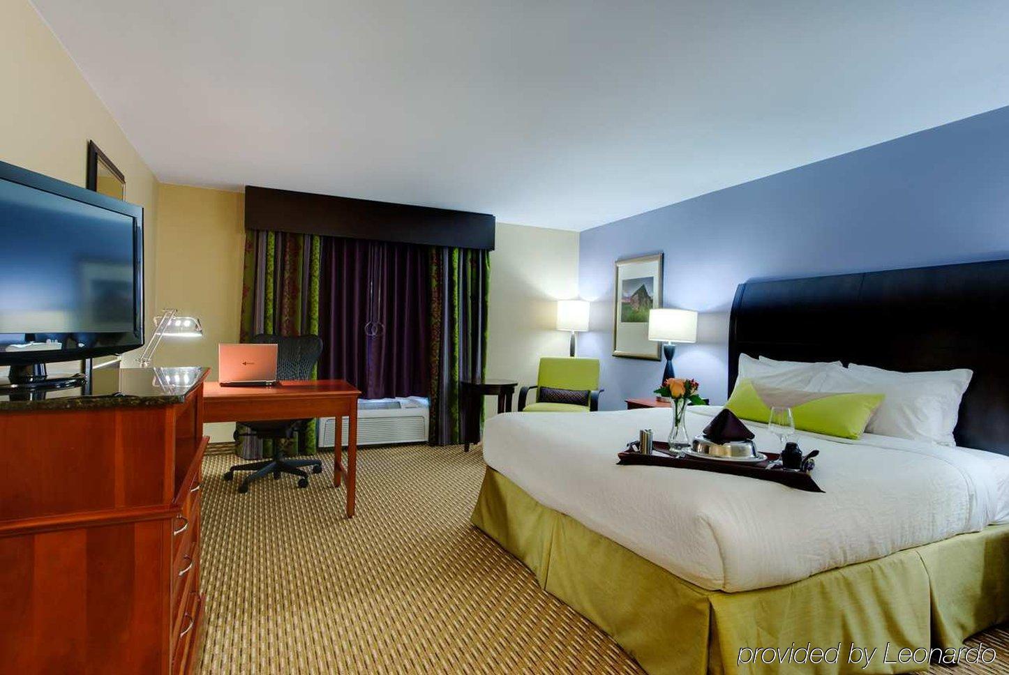 Hilton Garden Inn Raleigh Durham Airport Морисвил Стая снимка